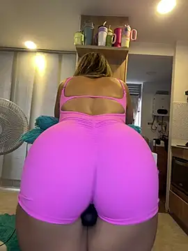 غرفة دردشة tabata_monroee المباشرة