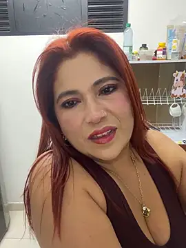 Jadeelara Adlı Modelin Canlı Sohbet Odası
