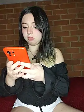 Petite_CherryX 现场聊天室