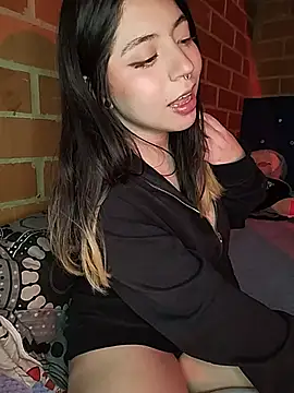 Petite_CherryX Live Chatraum