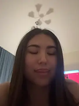 Chat soba uživo modela IceIcebabe_
