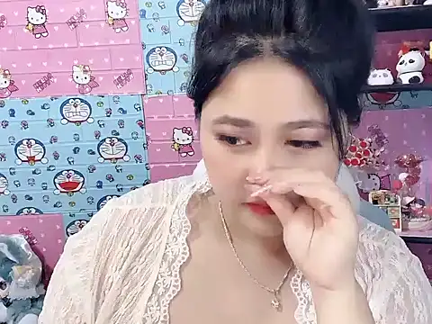 חדר צ'אט בשידור חי של Nhanlu009