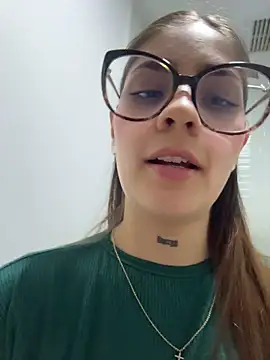Živá chatovací místnost ZaraCarterX
