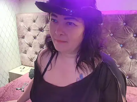 Chat soba uživo modela SamanthaSyedx