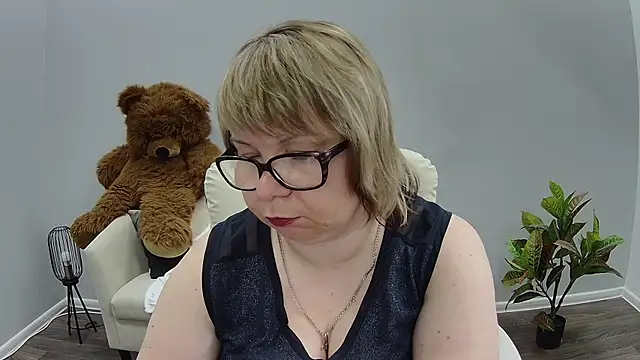 Živá chatovací místnost BonnnyBoobsy