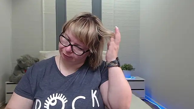 BonnnyBoobsy's Live Chat Room