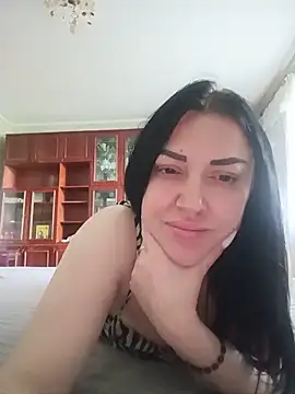 Živá chatovací místnost Elsie-Nora