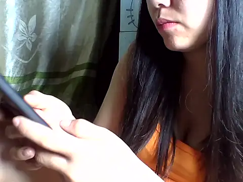Sala de chat en directo de -Kenchan-