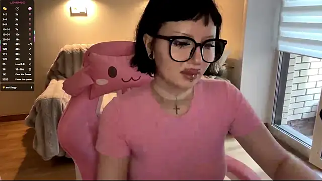Živá chatovací místnost Setty_Asky