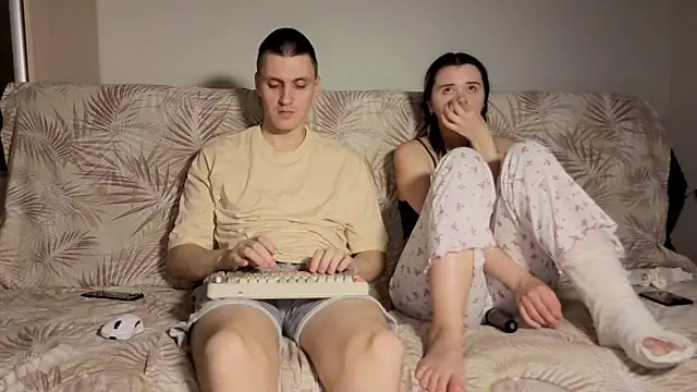Chat soba uživo modela _PingPong_