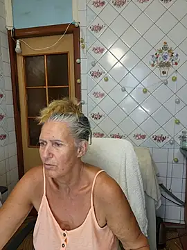 Živá chatovací místnost yalukerya