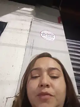 SabrinaVantress Adlı Modelin Canlı Sohbet Odası