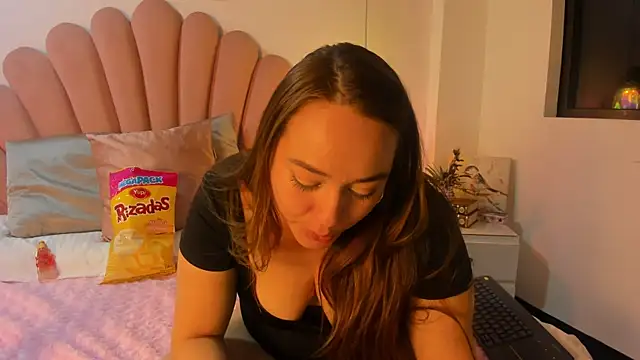 Pokój czatu na żywo – SabrinaVantress