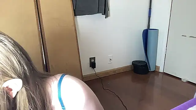 ElfGirlAna Adlı Modelin Canlı Sohbet Odası