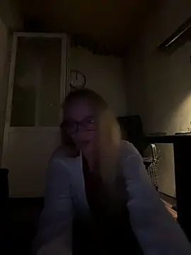 Sala de chat ao vivo de LizzieZ1975