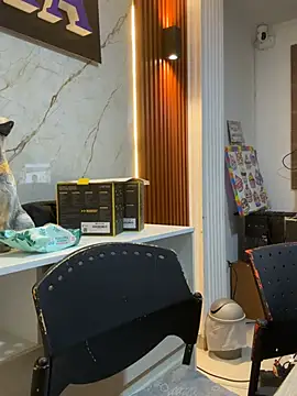 ห้องแชทสดของ Kloe_rousse01
