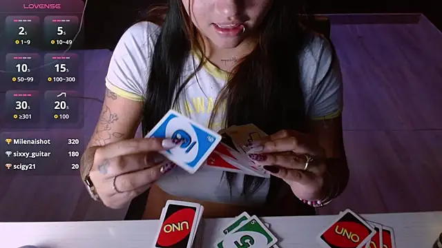Sala de chat en directo de Miley_Clarck