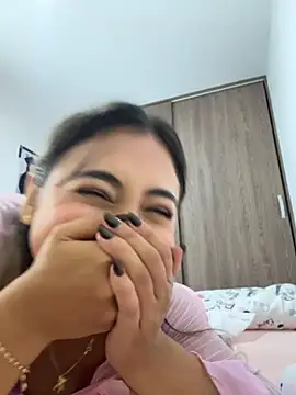 MelodyRey__'s Live Chat Room