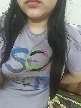 neelam_rawat Adlı Modelin Canlı Sohbet Odası