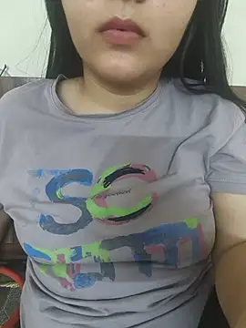 Chat soba uživo modela neelam_rawat