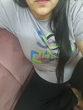 neelam_rawat Adlı Modelin Canlı Sohbet Odası