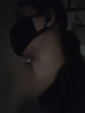 غرفة دردشة REENA-STRIP المباشرة
