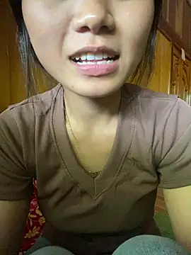 Emmi_cute9x Ruang Obrolan Langsung