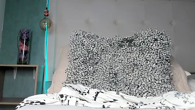 غرفة دردشة mia_gomez7 المباشرة