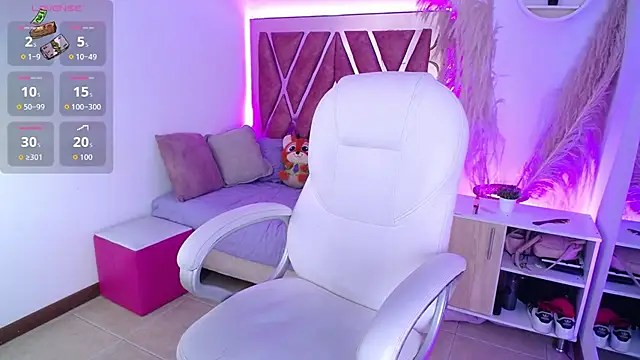 Živá chatovací místnost Elizabeth_Evans1