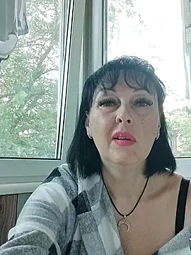 HelgaDennis Adlı Modelin Canlı Sohbet Odası