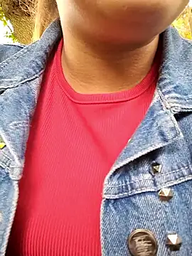 Yelii_ Live Chatraum
