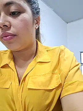 Yelii_ Cameră chat live