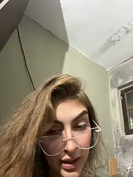 miiabellovic live-chat rom