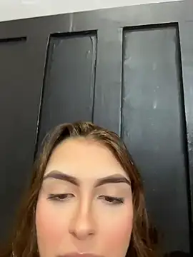 miiabellovicn Live chat-huone