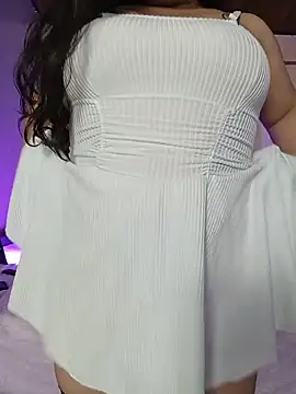 ROUSSE_SINCLAIR 실시간 채팅방