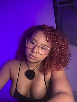Chat ao vivo de lara_curly