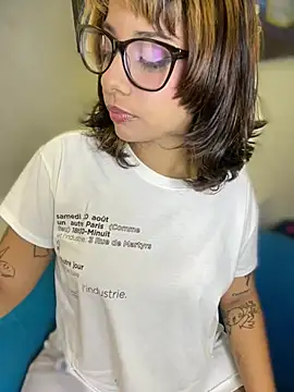 LeylaKnox 现场聊天室