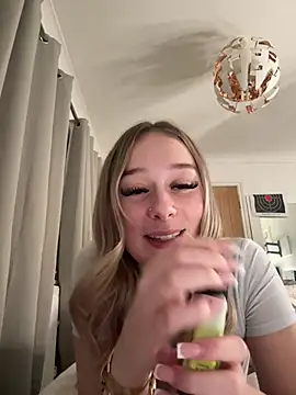 Živá chatovací místnost Kiiixj2