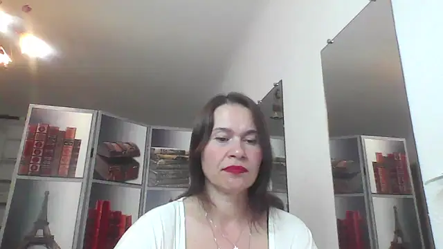 חדר צ'אט בשידור חי של Selena_Moo