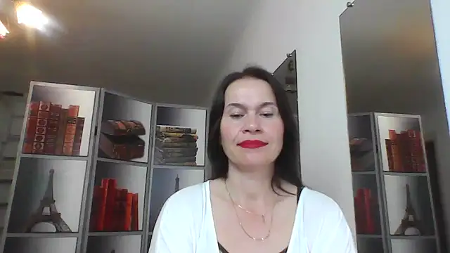 חדר צ'אט בשידור חי של Selena_Moo