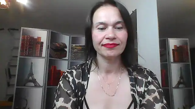 Pokój czatu na żywo – Selena_Moo