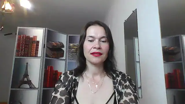 Selena_Moo Adlı Modelin Canlı Sohbet Odası