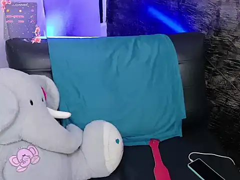 Chat soba uživo modela Shadai_Ross