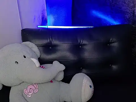 Shadai_Ross – Naživo chatovacia miestnosť