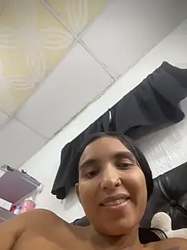 Blowjob-Queen_ Adlı Modelin Canlı Sohbet Odası