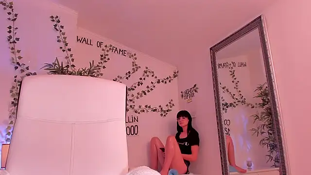 mira0_0のライブチャットルーム
