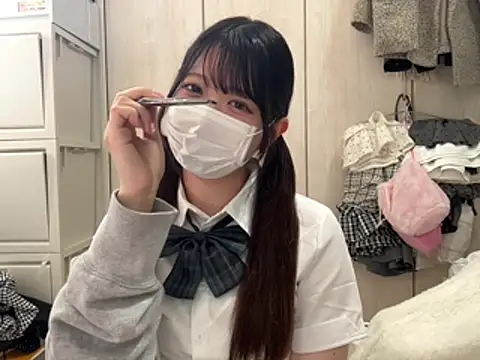 y-u-r-a-33n Live chat-huone