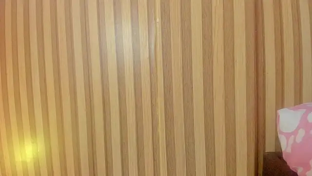 غرفة دردشة baby_peach__ المباشرة