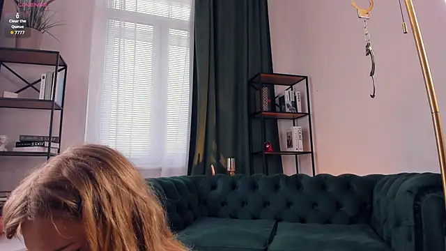 חדר צ'אט בשידור חי של InesPiek
