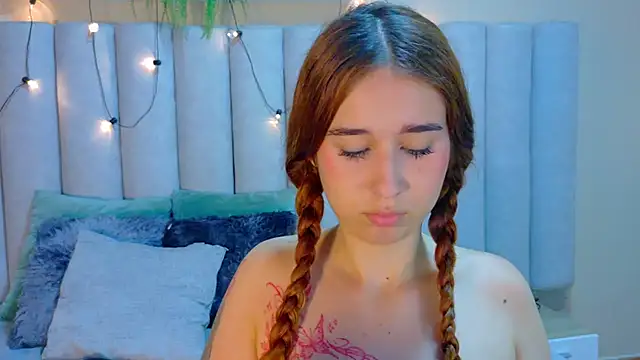 StarrMoon__ – Naživo chatovacia miestnosť